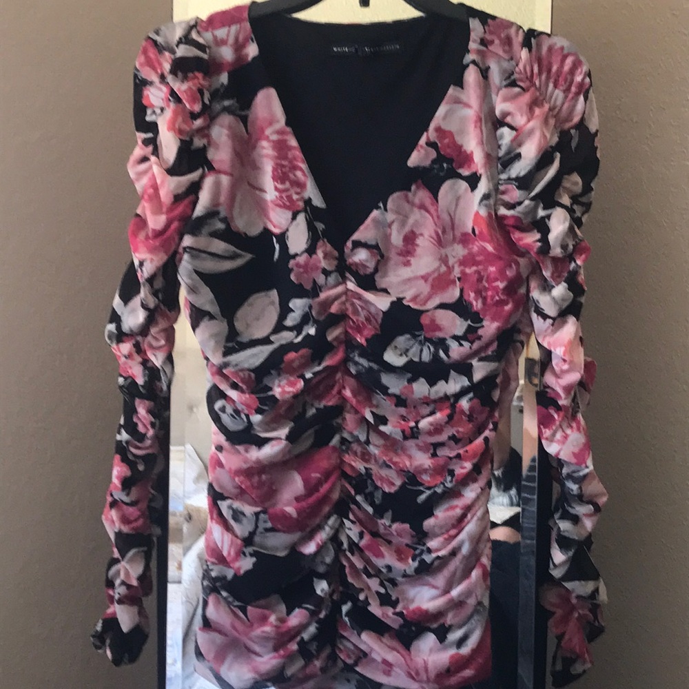Extra Small floral top. White House Black Market.